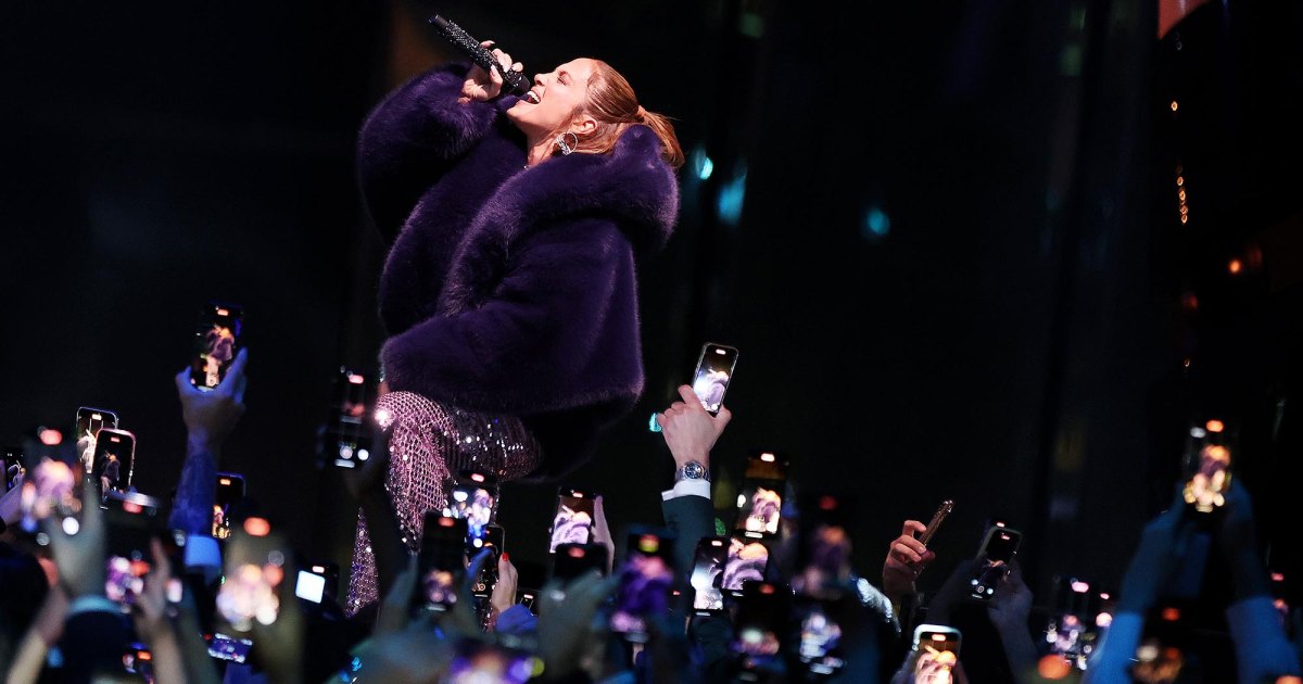 تشارك J Lo سبب كون ألبومها الأخير جاهزًا بالفعل للمرحلة التي تسبق الجولة