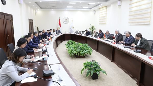 وزير التعليم العالي يستقبل وفد جامعة نانجينغ الطبية الصينية لبحث سُبل التعاون المشترك