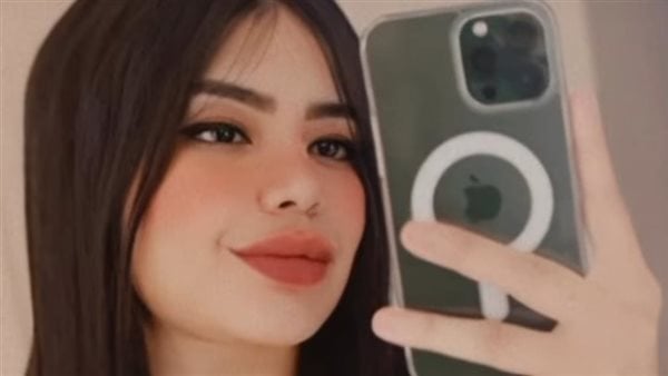 أنوثة راقية | زوجة نجم الزمالك تلفت الانتباه بجمالها