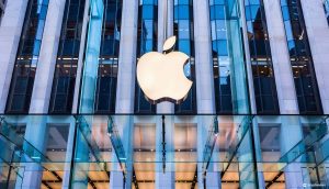 وزارة العدل الأمريكية ترفع دعوى قضائية ضد شركة Apple بشأن القواعد غير العادلة التي تستهدف تطبيقات العملات المشفرة