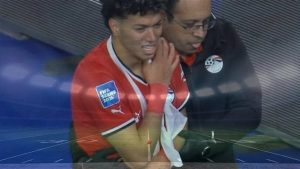 يحتاج لتدخل جراحي..طبيب إمام عاشور يفجر مفاجأة بشأن إصابته