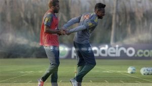 المدرب يخرج عن صمته..منتخب البرازيل يتعاطف مع الضحايا بعد اتهام لاعبيه في قضايا اغتصاب