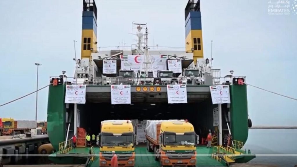 شاهد: سفينة إماراتية ثالثة تحمل مساعدات لغزة تبحر إلى مصر – خبر