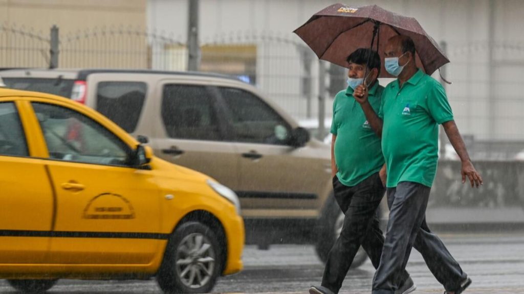 طقس الإمارات: استمرار هطول الأمطار في جميع أنحاء البلاد؛ يوم غائم جزئيا أمامنا – أخبار