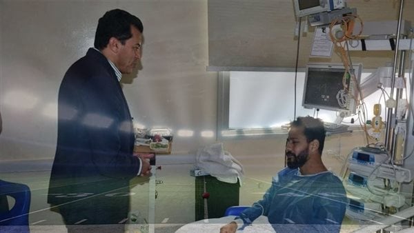 بعد غضب أسرة أحمد رفعت.. وزير الرياضة يوضح سبب التقاط الصورة