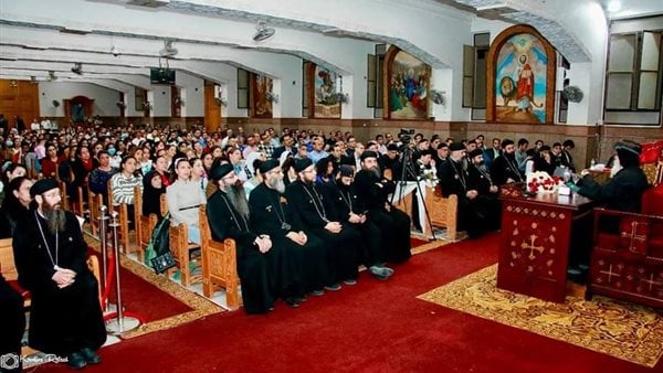 “الصوم والخادم” .. لقاء الخدام بمدينة العاشر