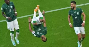 بطريقة الفايكنغ | نجوم الأخضر يحتفلون بعد الفوز ولاعبي الهلال يتسببون في أزمة كبرى