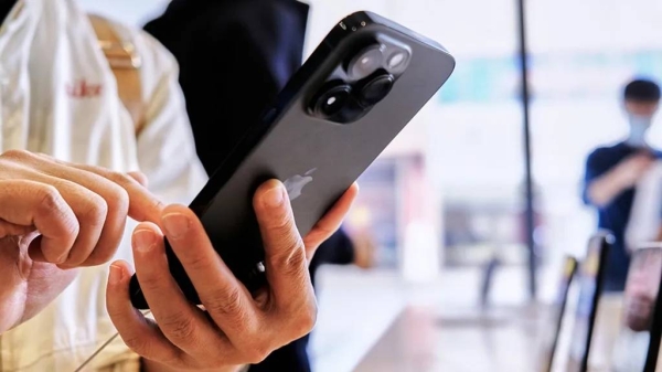 وتتهم الولايات المتحدة شركة أبل باحتكار سوق الهواتف الذكية