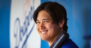 شوهي أوهتاني يكشف عن زوجته الجديدة، ماميكو تاناكا، في صورة على وسائل التواصل الاجتماعي