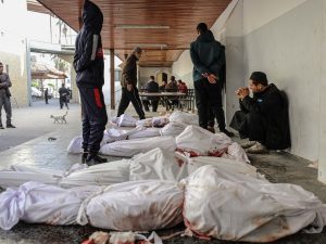 شهداء بنيران الاحتلال ومعارك ضارية في غزة وخان يونس