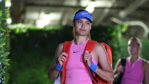 تم اختيار إيما رادوكانو في تشكيلة بريطانيا العظمى “كاملة القوة” لتصفيات كأس فرنسا بيلي جين كينغ