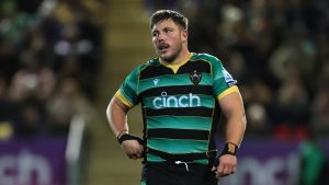 “شاعري تمامًا” – يتبع إيثان والر، من نورثامبتون، الأخ أليكس حتى التقاعد