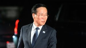 فيتنام التي كانت منارة للاستقرار، تعين رئيسها الثالث خلال عام واحد