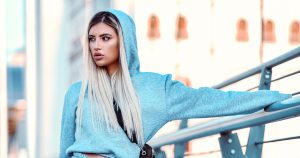 17 مجموعة صالة بجيوب تجلب موسمًا دافئًا إلى الربيع