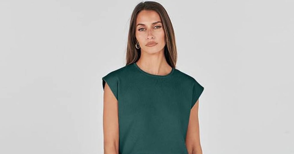 أنا أستخدم هذه المجموعة الأنيقة المكونة من قطعتين لرفع مستوى خزانة ملابسي هذا الربيع