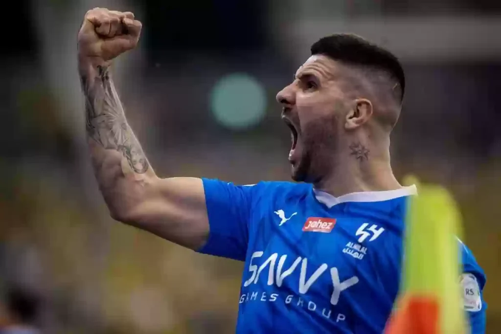 خيسوس يفاجأ الجماهير بحقيقة عودة ميتروفيتش قبل لقاء النصر!! هذا هو ما وصلنا واللاعب مهم