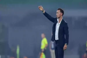 الأزمات تتوالى في قلعة الراقي السعودي… الأخبار الحزينة تنهال على رأس يايسله