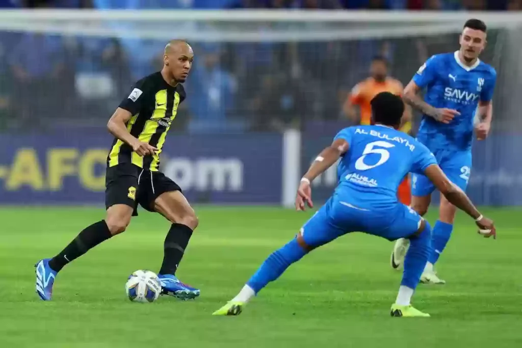 مشادة كلامية انفجار "محمد نور" على "الدعيع" بسبب مباراة الهلال والاتحاد في كأس السوبر