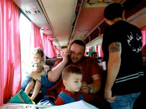 اللاجئون السوريون والرهان الخطير على العودة إلى الوطن