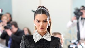أسلوب كيندال جينر عالي التأثير في حفل Met Gala على مر السنين