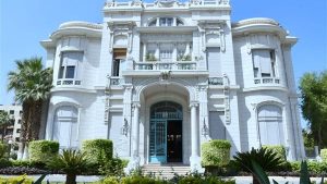 جامعة عين شمس تنافس بثلاثة مرشحين لجائزة عبد الحميد شومان