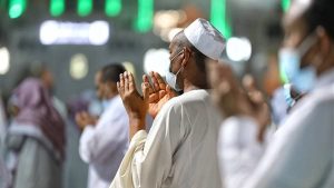 صلاة التهجد من الحرمين الشريفين ليلة 23 رمضان .. شاهد