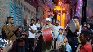 فقد البصر ويسير بنور البصيرة.. عم ناجح: كنت بسحر الأهالي بجركن وصفيحة