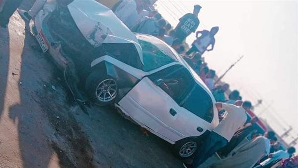 مصرع شخص وإصابة 6 آخرين في اصطدام تاكسي بحاجز خرساني بأسيوط