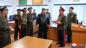 كيم جونغ أون “استعد للحرب” متجاهلاً دعوات بايدن لإجراء محادثات سلام