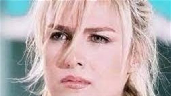 سيمون ضيفة “السفيرة عزيزة ” بعد نجاحها بصيد العقاب