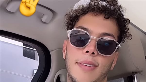 من داخل سيارته.. إمام عاشور في أحدث ظهور