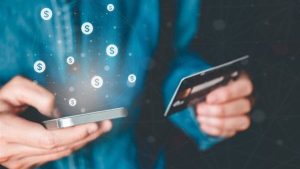 زر طوارئ وتسجيل الصوت أثناء الرحلة..شركة نقل تعزز معايير السلامة أثناء الرحلات