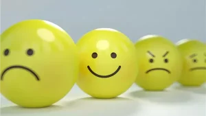 أسوأ 10 أنواع من المشاعر ممكن تمر بها في حياتك