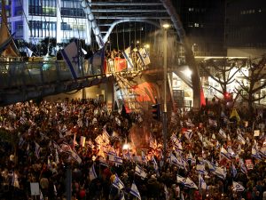 الإعلام الإسرائيلي يتحدث عن قرب صفقة التبادل وضغوط أميركية “هائلة”