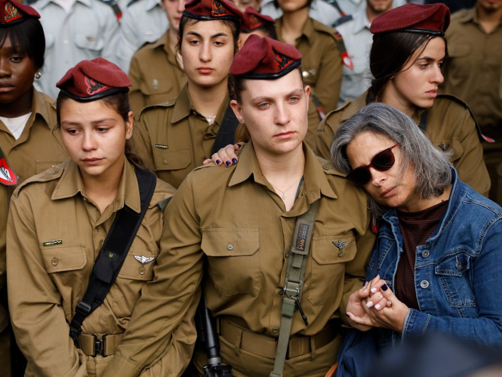مجندات إسرائيليات يرفضن الخدمة بعد “صدمة” طوفان الأقصى