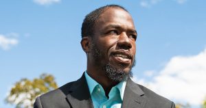 مدينة مينيابوليس تتوصل إلى تسوية مبدئية مع الشاهد على مقتل جورج فلويد