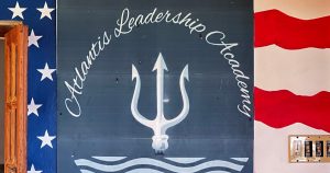 موظفو مدرسة جامايكا للمراهقين المضطربين متهمون بإساءة المعاملة