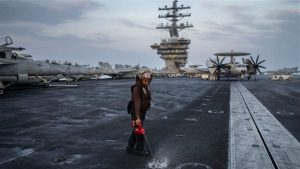 لحماية إسرائيل .. حاملة طائرات أمريكية تتجه إلى البحر الأحمر لردع إيران