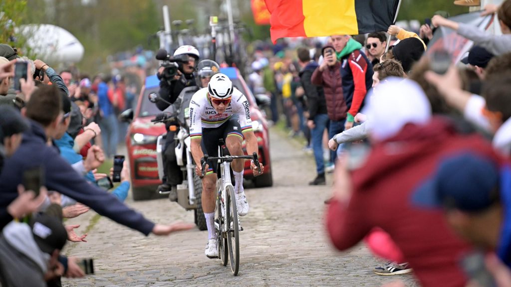 باريس روبيه: حادث رمي الغطاء “كان من الممكن أن ينهي” موسم ماتيو فان دير بويل – آدم بليث