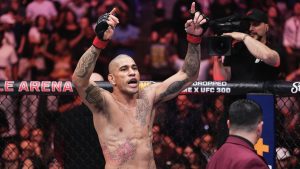 يوقف Ruthless Pereira Hill في UFC 300 ليحتفظ ببطولة الوزن الخفيف الثقيل