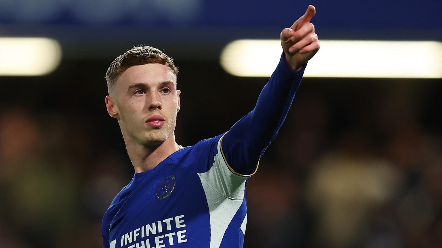 تشيلسي 6-0 إيفرتون: كول بالمر يسجل أربعة أهداف، بما في ذلك ركلة الجزاء بعد شجار ثلاثي، في فوز ساحق