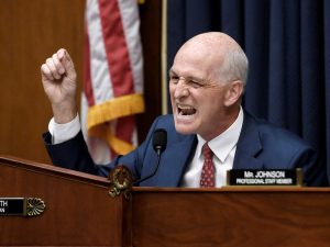 ديمقراطي بارز يطالب إدارة بايدن بنهج جديد إزاء حرب إسرائيل على غزة