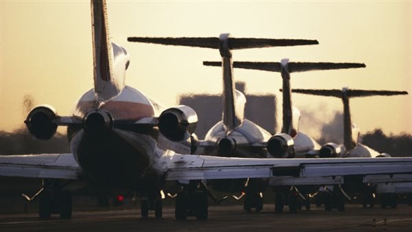 إلغاء 70 رحلة جوية في المملكة المتحدة بسبب العاصفة كاثلين