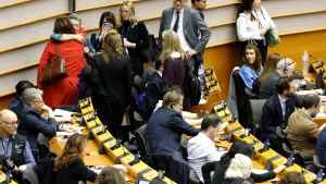 وافق المشرعون في الاتحاد الأوروبي على إصلاح قانون الهجرة، على أمل حرمان اليمين المتطرف من الأصوات