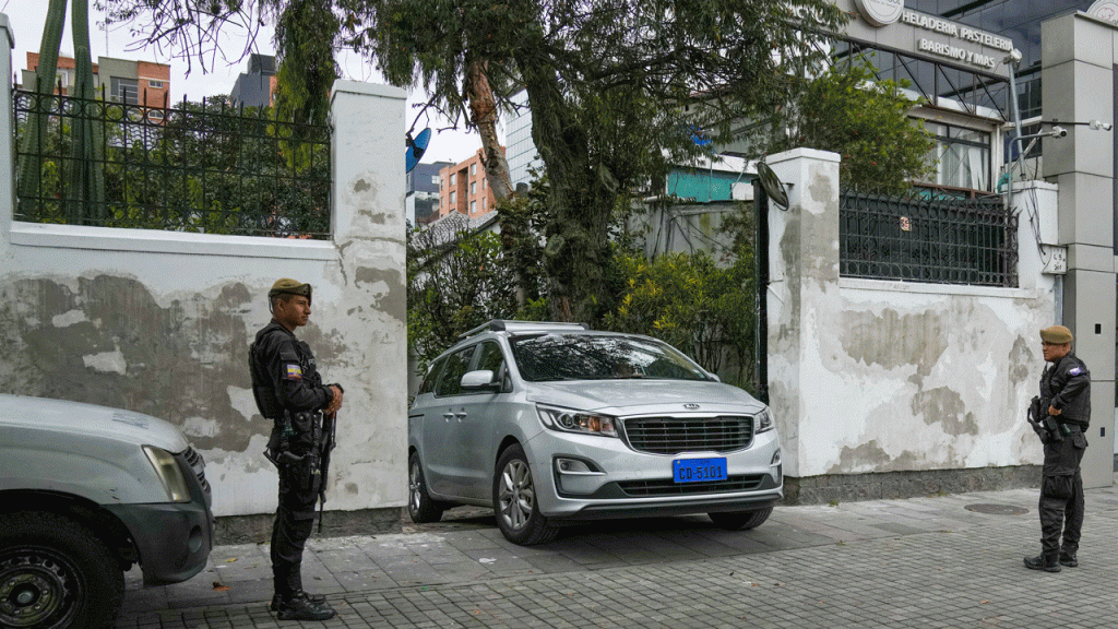 أراد الرئيس المكسيكي أن يقود أميركا اللاتينية، لكن الواقع وخطاباته أعاقت الطريق