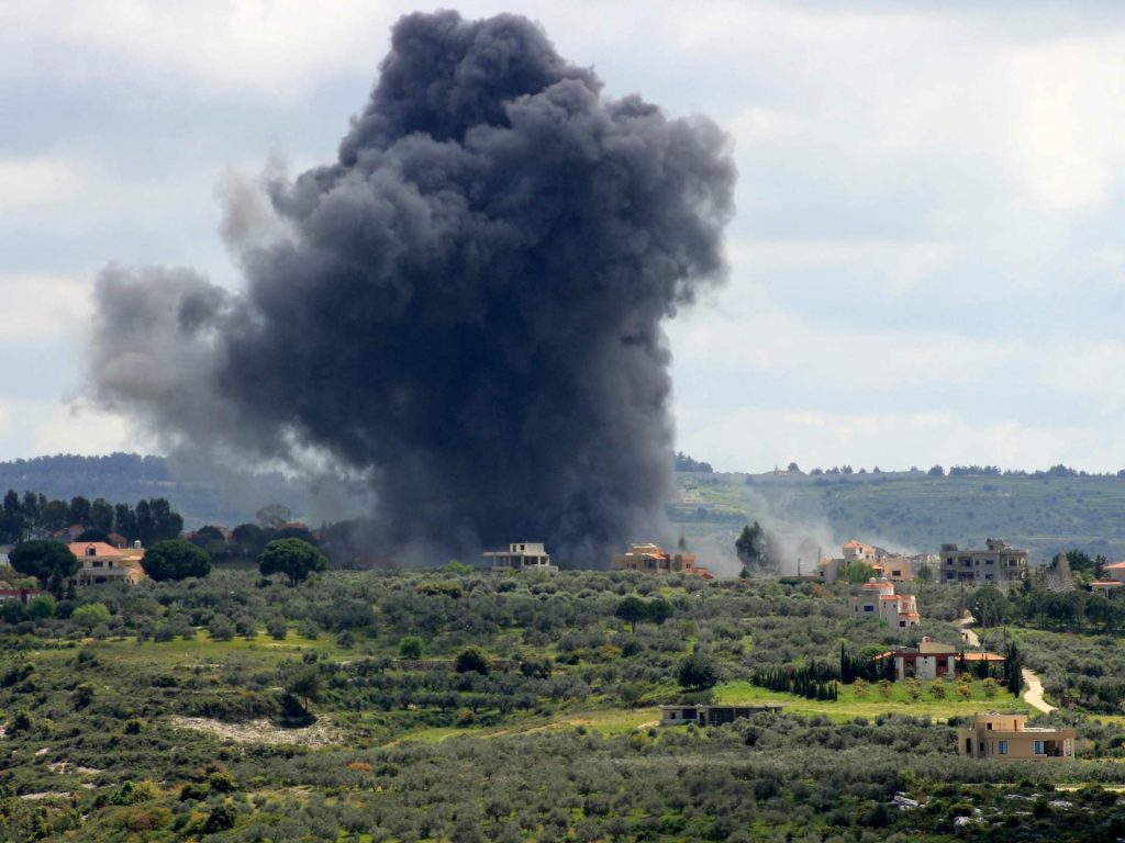 حزب الله يستهدف 9 مواقع إسرائيلية وصافرات الإنذار تدوي بالجليل