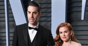 تشاجر ساشا بارون كوهين وإيسلا فيشر بمرارة بسبب واجبات الأبوة والأمومة والمتطلبات المهنية (حصريًا)