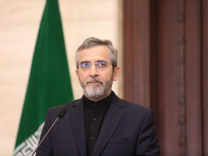 باقري للجزيرة: نحذر إسرائيل من عواقب توسيع رقعة الحرب