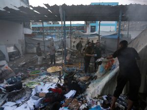 الاحتلال يرتكب مجزرة جديدة في مخيم النصيرات بغزة