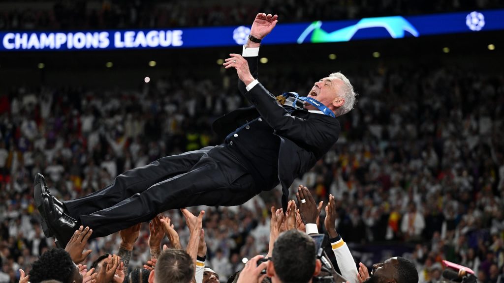 كارلو أنشيلوتي بعد فوزه بدوري أبطال أوروبا مع نادي “العائلة” ريال مدريد – “ليس هناك غرور كبير”